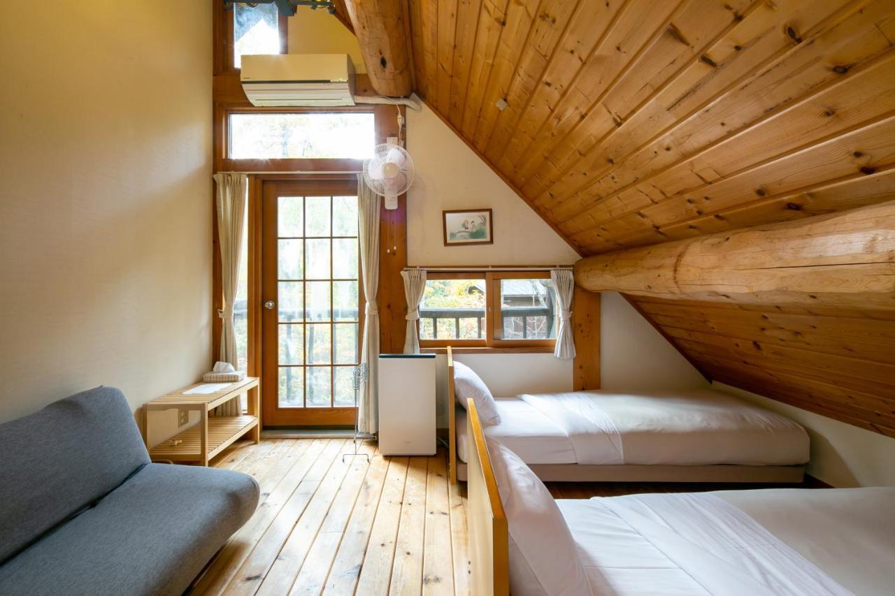 Canadian Loghouse Inn Azuminoyujin Buitenkant foto